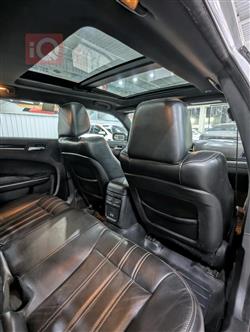 کرایسلەر 300